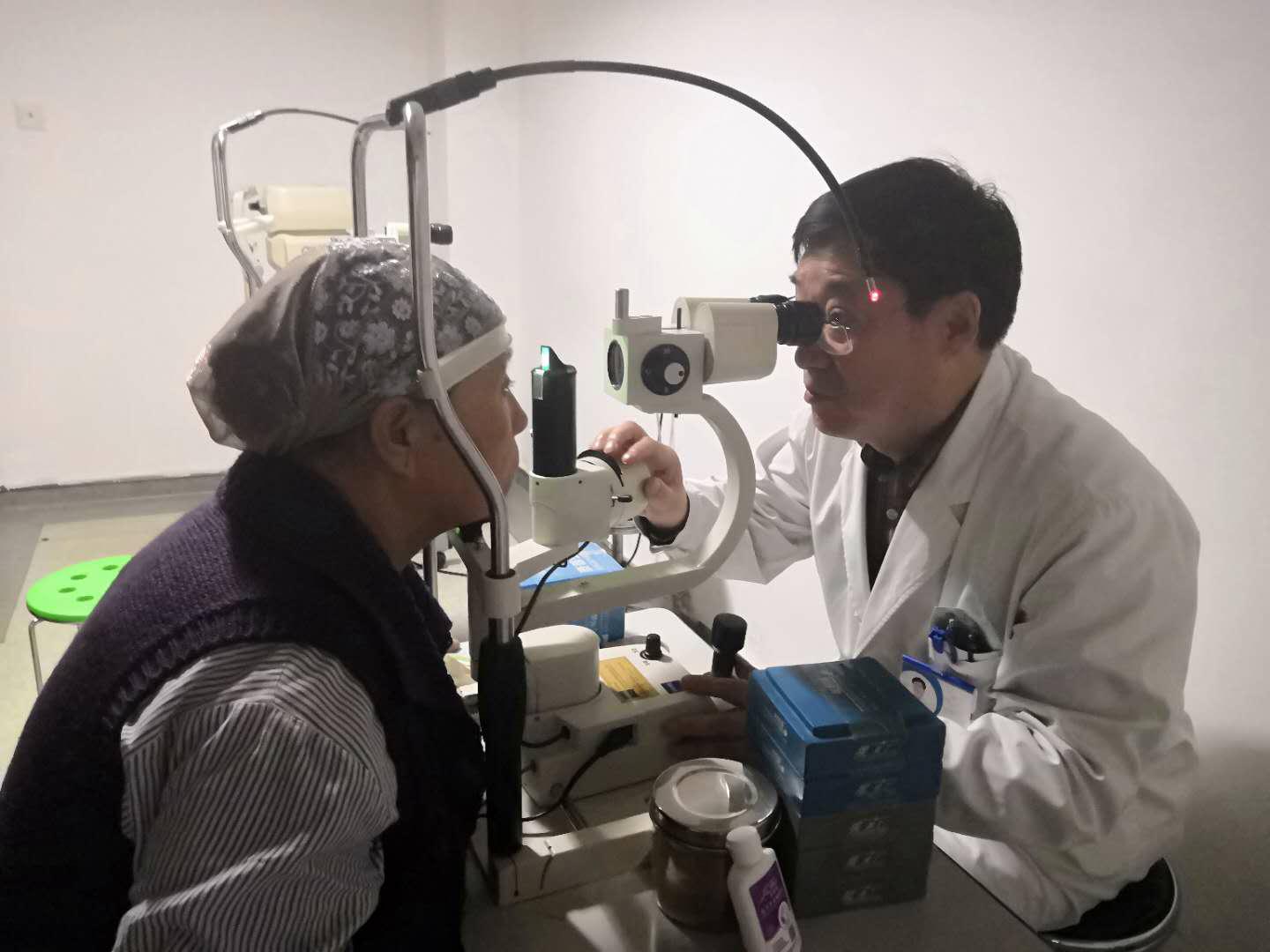 角膜移植+白內障手術成功實施，64歲阿姨重回晚年幸福時光